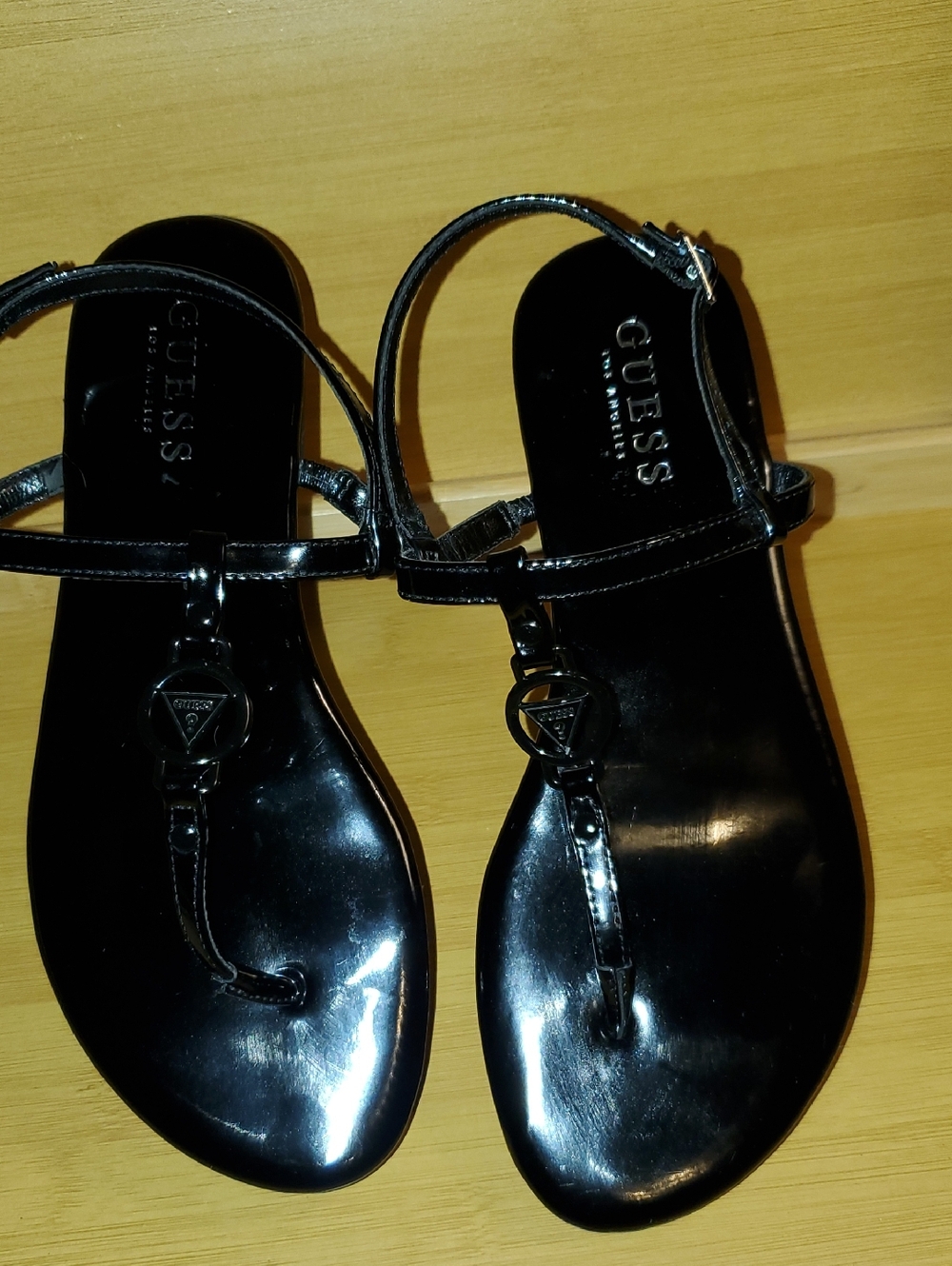 GUESS Black Patent T-Strap Logo Sandals